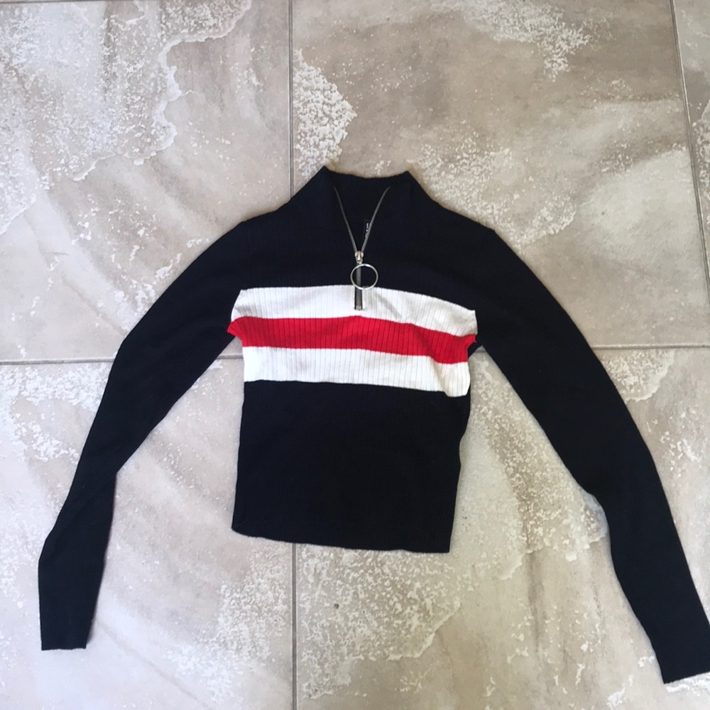 Tight long sleeve zip up